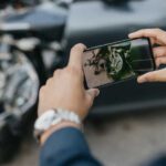 Khi xảy ra sự cố hoặc tai nạn liên quan đến xe cơ giới, việc thực hiện đúng quy trình bồi thường bảo hiểm sẽ giúp khách hàng của DBV (trước đây là VNI) được hỗ trợ nhanh chóng, minh bạch và hiệu quả. Dưới đây là các bước cơ bản trong quy trình bồi thường bảo hiểm TNDS và bảo hiểm vật chất xe cơ giới tại DBV.