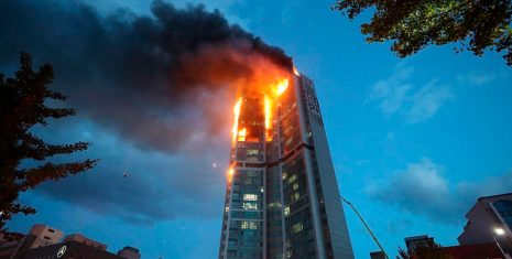 Bảo hiểm cháy nổ bắt buộc DBV bảo vệ tài sản doanh nghiệp, cá nhân trước rủi ro cháy, nổ theo đúng quy định mới nhất năm 2025. Sản phẩm giúp giảm thiểu tổn thất tài chính và đảm bảo tuân thủ pháp luật về phòng cháy chữa cháy. Liên hệ DBV để được tư vấn chi tiết quyền lợi và thủ tục mua bảo hiểm.